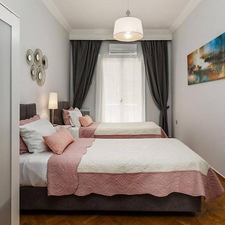 Best Location 3 Bedroom Apartment With View Tesalonika Bagian luar foto