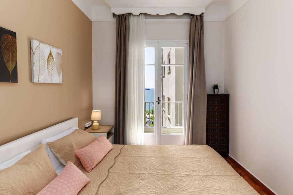 Best Location 3 Bedroom Apartment With View Tesalonika Bagian luar foto