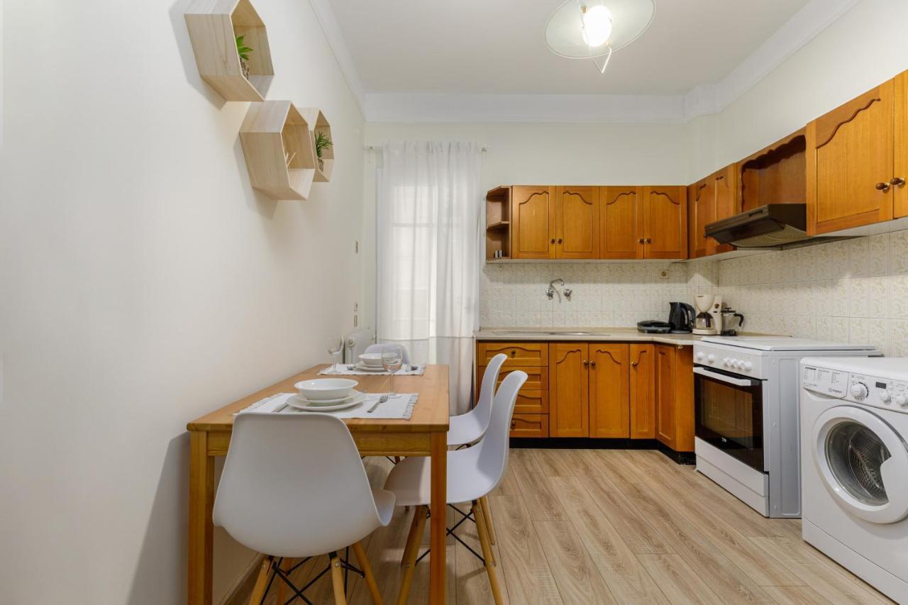 Best Location 3 Bedroom Apartment With View Tesalonika Bagian luar foto